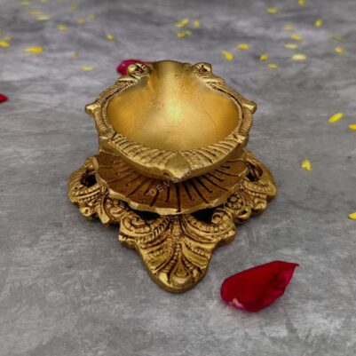 brass oil diya/lamp height 3.4 inch