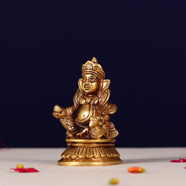 Brass kuber statue height 4.2 inch