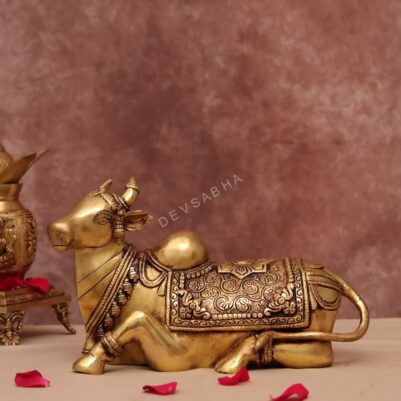 Brass fine  sitting nandi height 7.5 inch