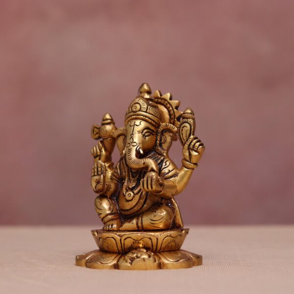 small size brass Ganesha murti height 5 inches
