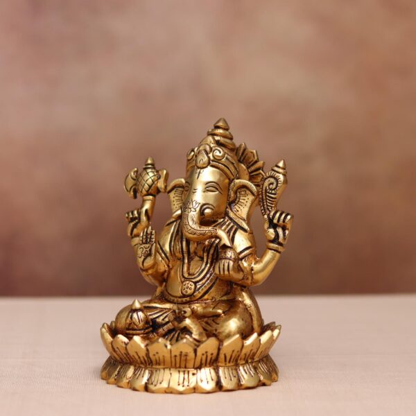brass Ganesha murti height 7.3 inches
