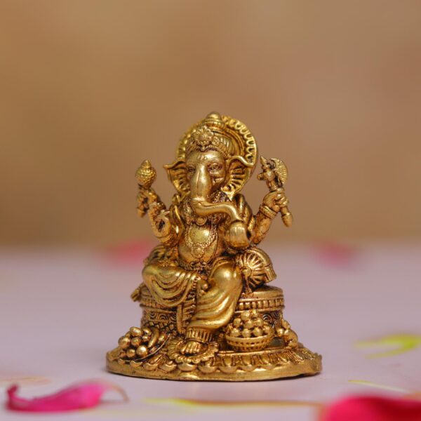 brass ganesh idol height 5 cm
