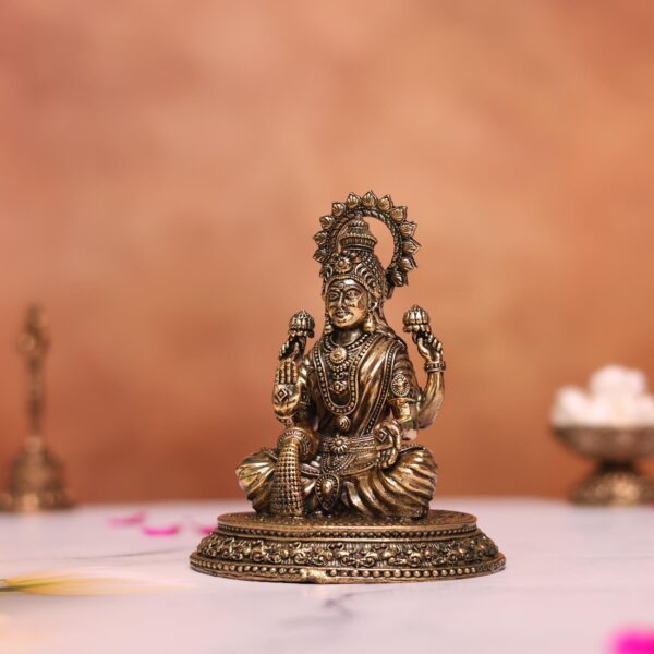 Brass laxmi murti height 4.6 inches