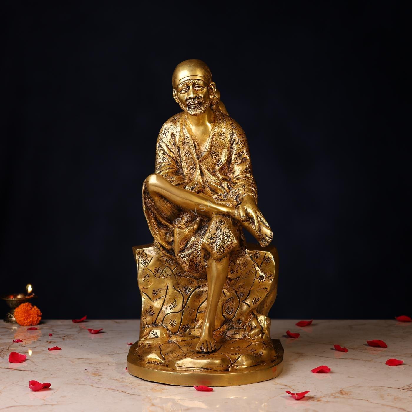 Brass Shirdi Sai Baba Idol Height 15 Inch